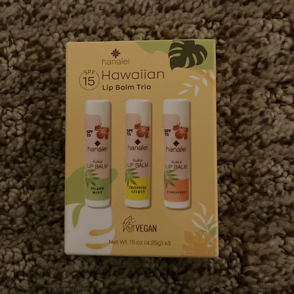 Brand New - Lip Bundle - lip balm, lip gloss, and liquid lipstick - Picture 2 of 2